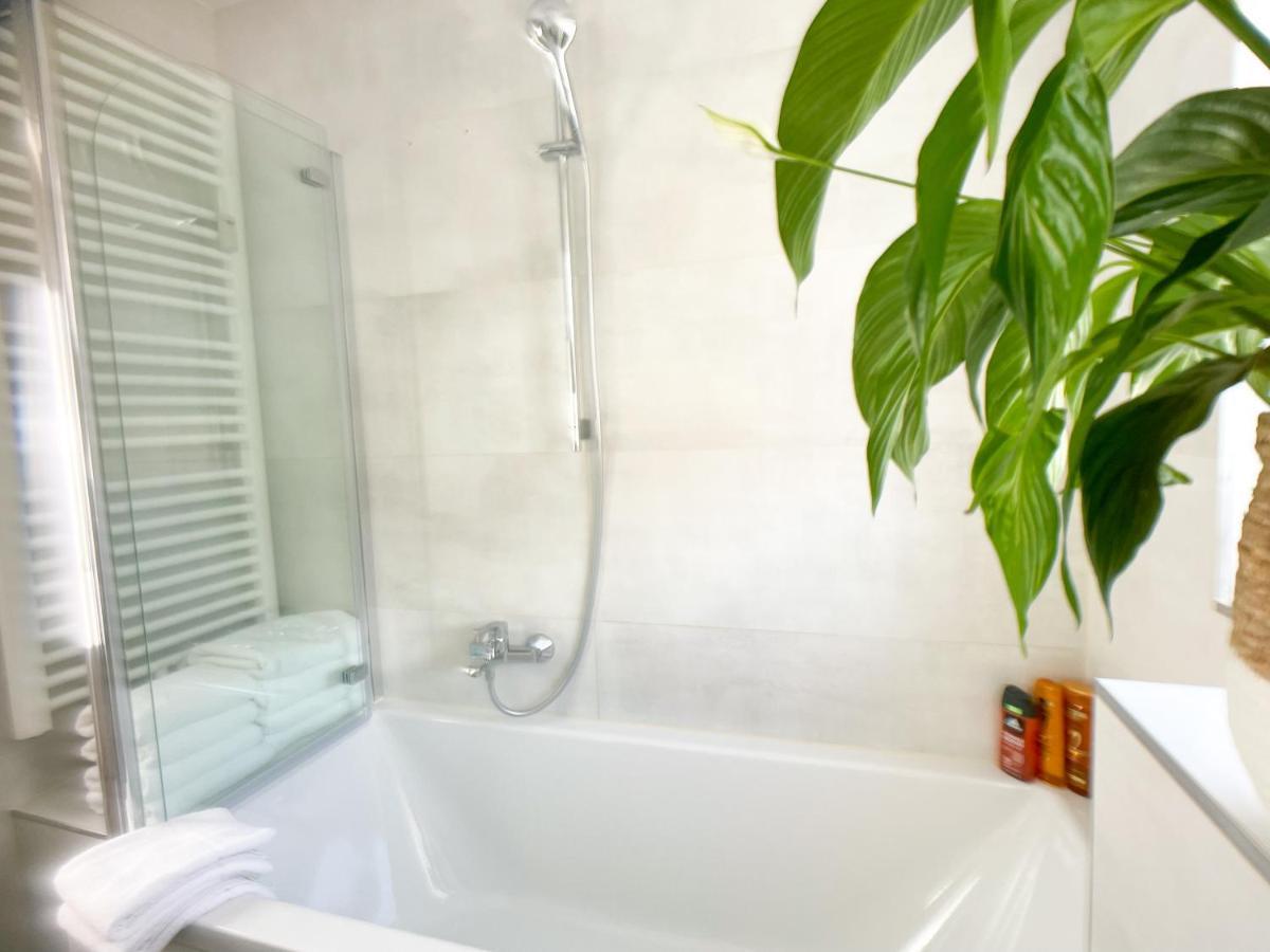 M-style 02 Mit Balkon 24h Self-check-in, Free Parking, Netflix